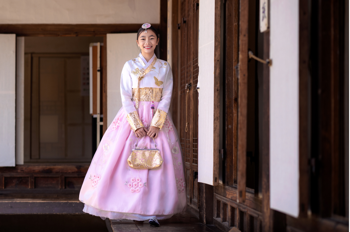 female hanbok